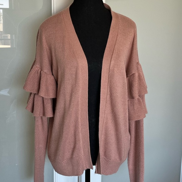 Pink cardigan with ruffle sleeves, size small - Picture 1 of 4